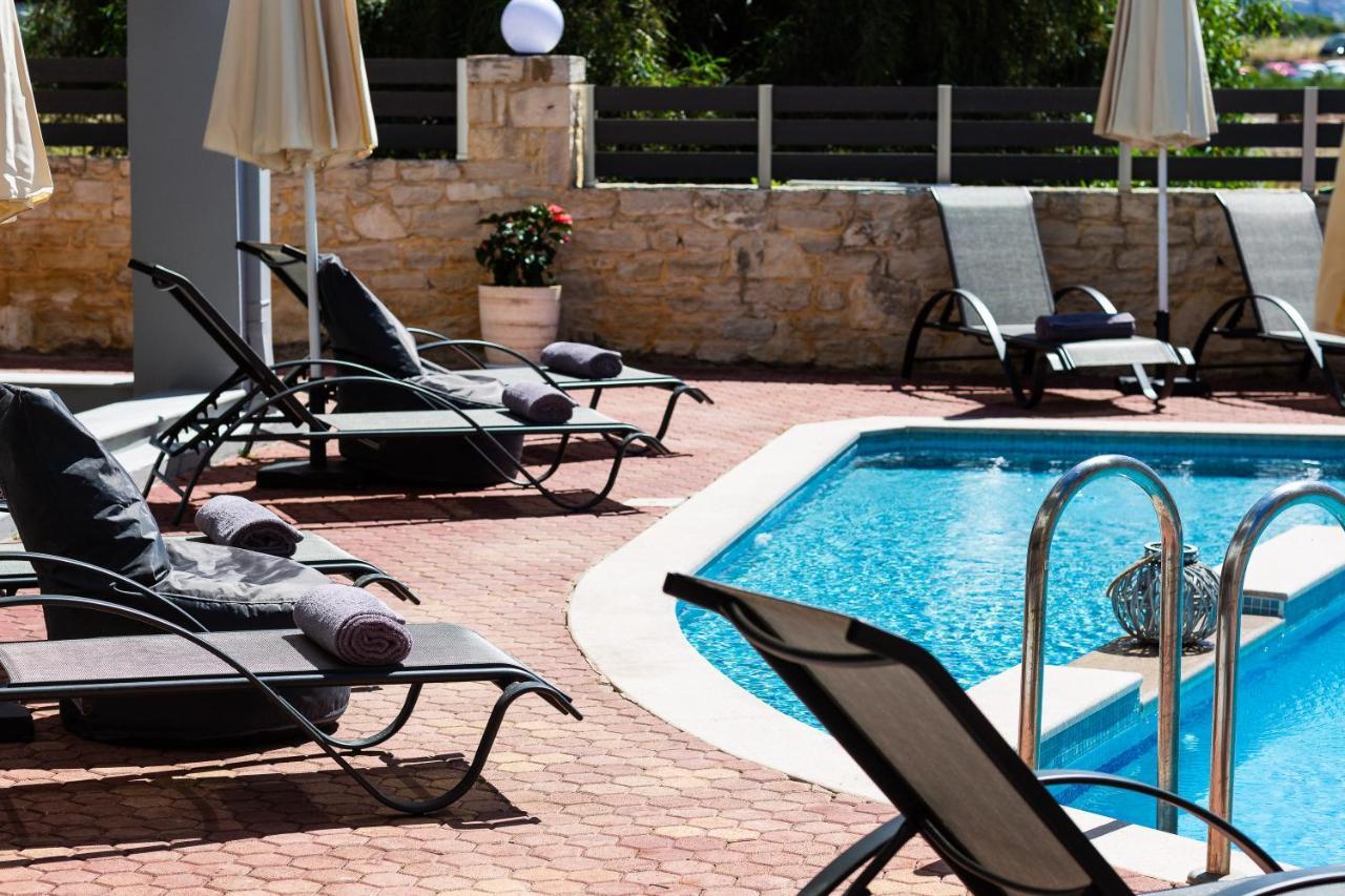 Helena'S Aparthotel , Scaleta Prinos  Ngoại thất bức ảnh