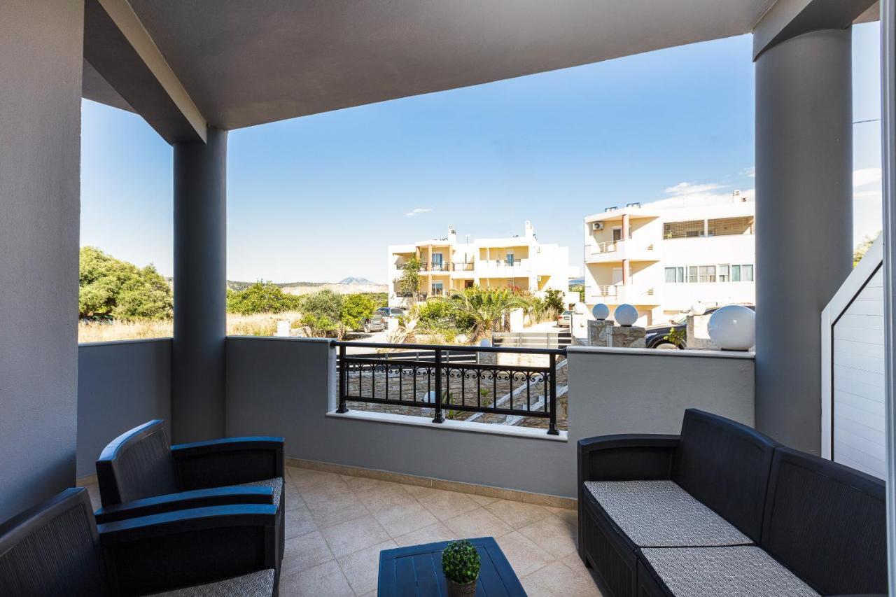 Helena'S Aparthotel , Scaleta Prinos  Ngoại thất bức ảnh